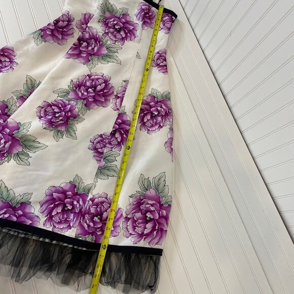 NWOT Signature by Robbie Bee Silk Cream & Purple Floral Lace Hem Dress Size 10 - Picture 5 of 6